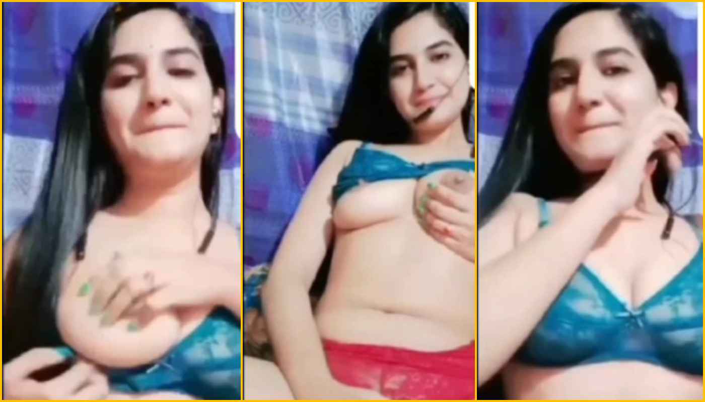 Beautiful Khushi Strip Masturbate on Live Chamet