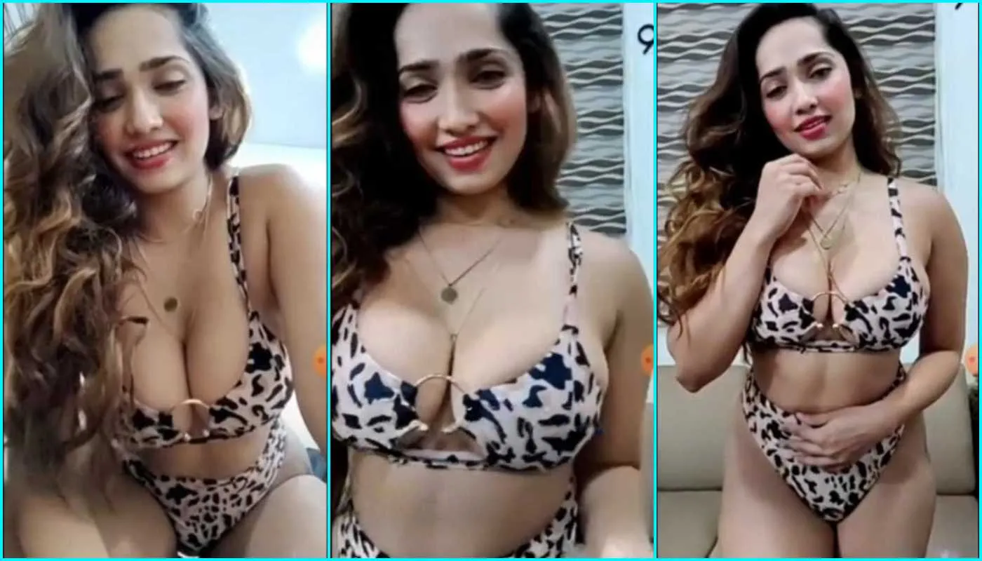 Aditi Mistry Nude Showing Deep Cleavage & Huge Ass on App Live